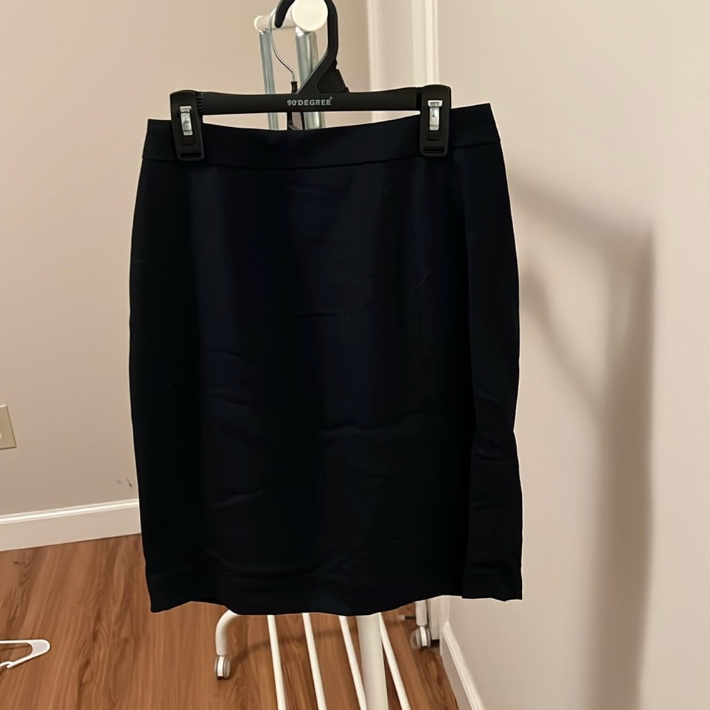 Club Monaco navy blue skirt